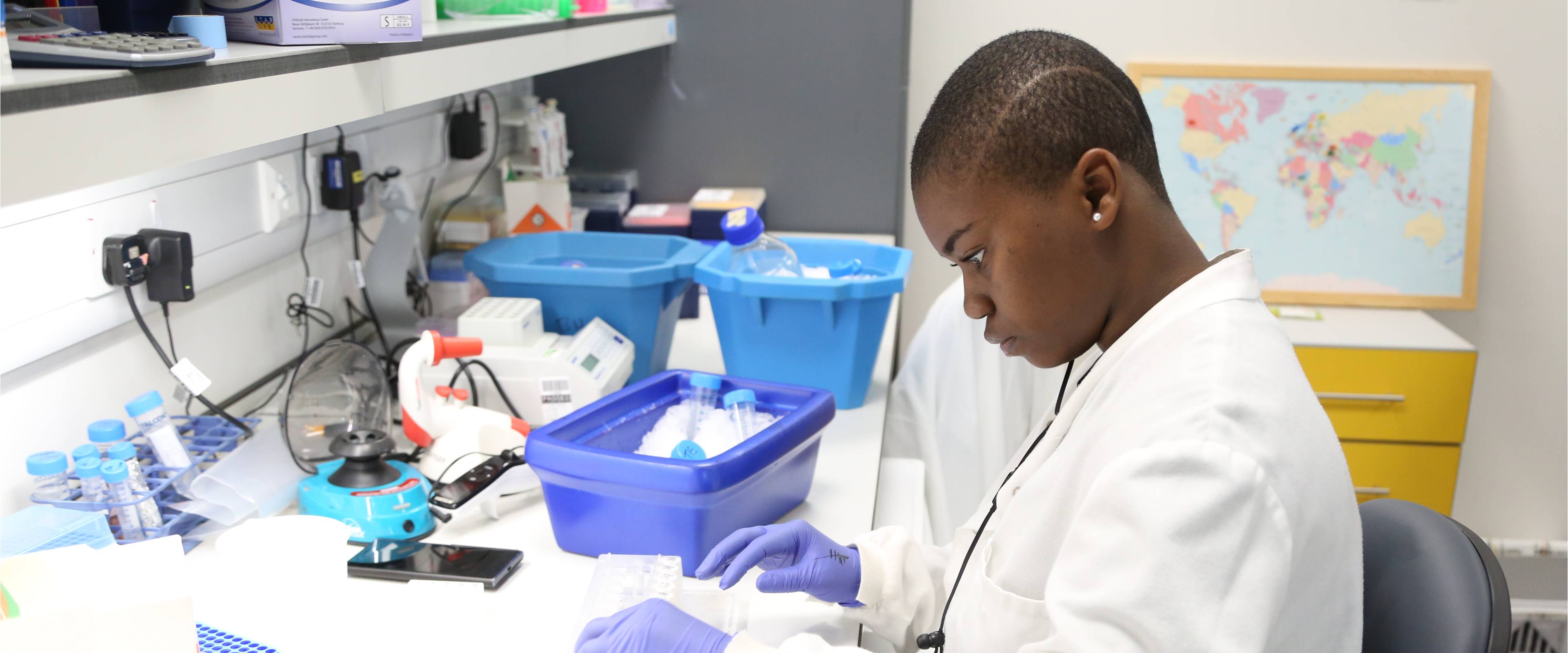 A scientist working in the Cambridge Stem Cell Institute